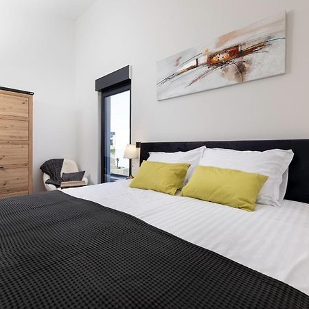 Luxury Villa Adria Apartments Krk Town Luaran gambar