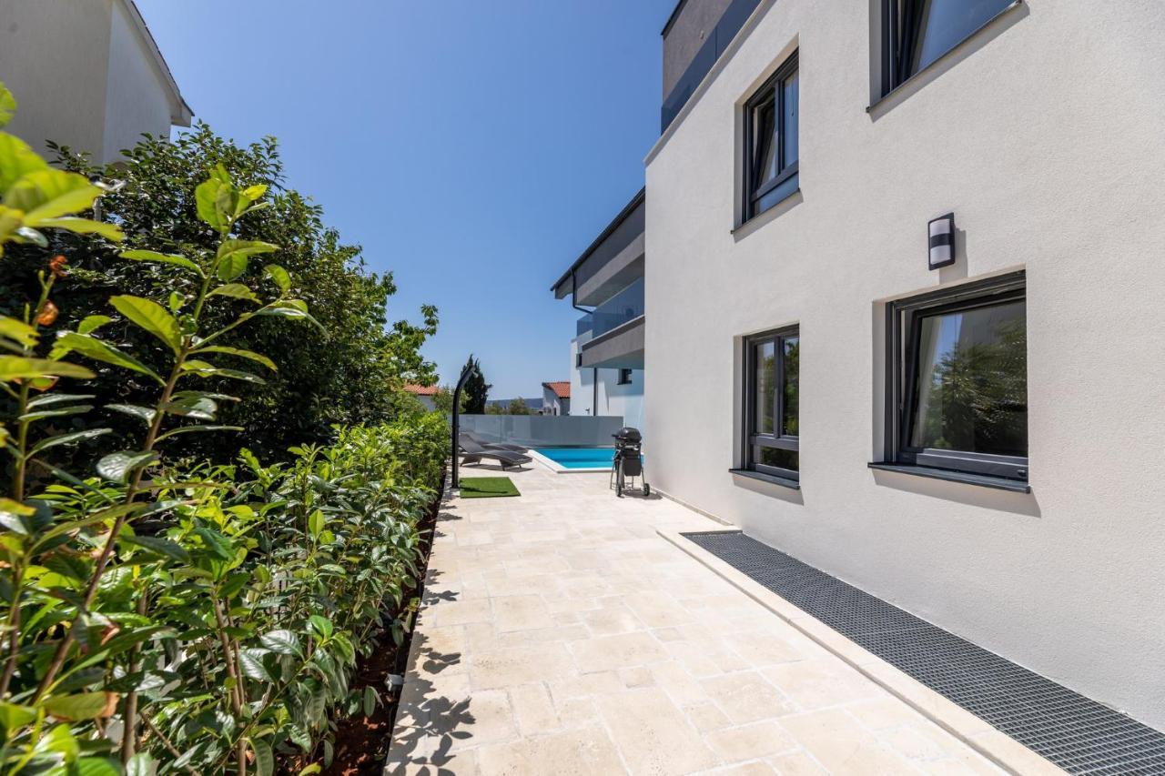 Luxury Villa Adria Apartments Krk Town Luaran gambar