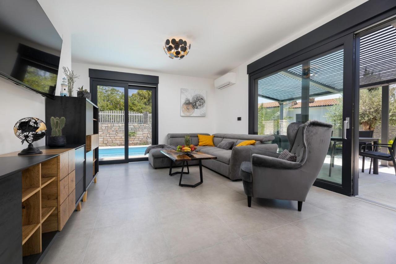 Luxury Villa Adria Apartments Krk Town Luaran gambar