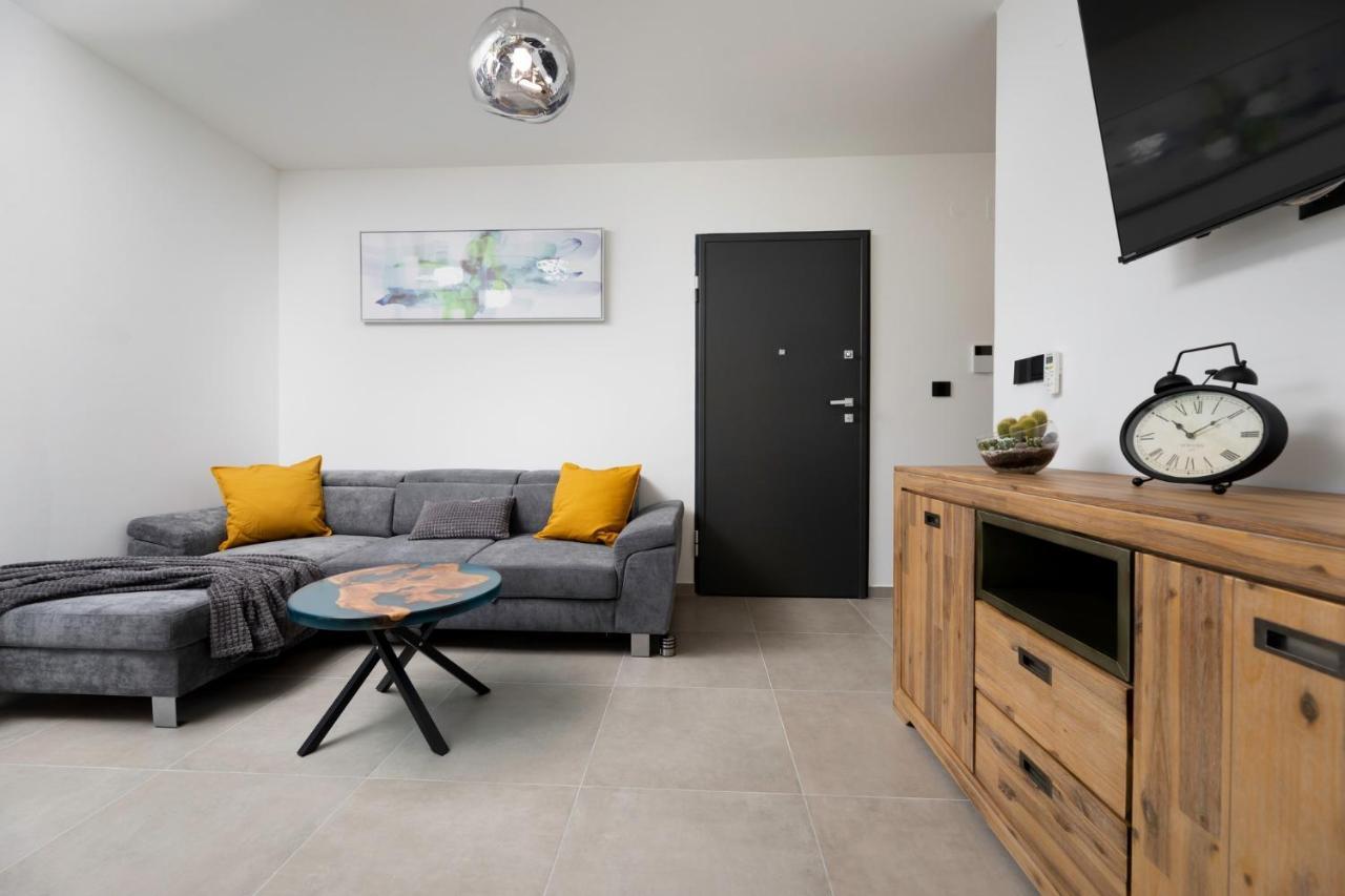 Luxury Villa Adria Apartments Krk Town Luaran gambar