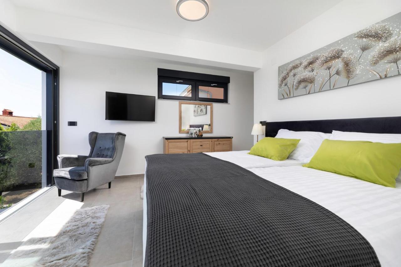 Luxury Villa Adria Apartments Krk Town Luaran gambar